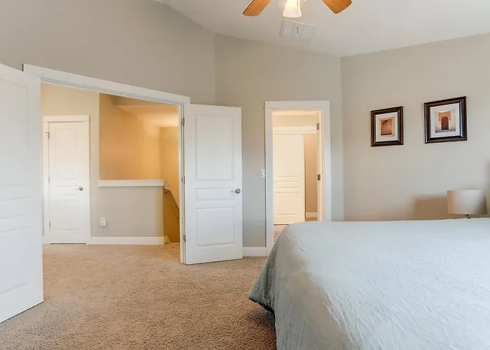 Vantage Point Townhouse